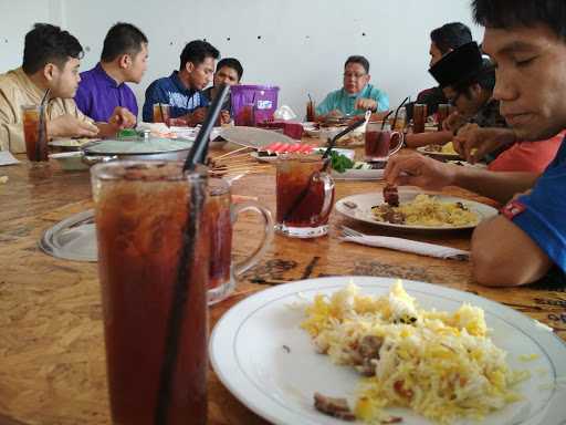 Resto Kambing Guling 4