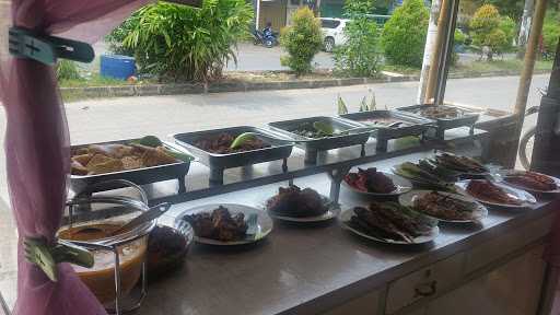 Rumah Makan Pass 10