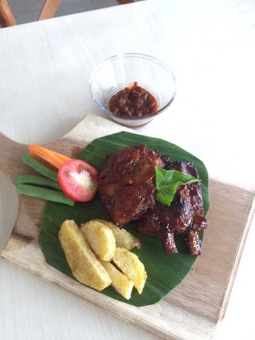 Warung Kamaris 4