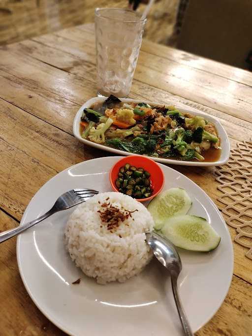 Warung Kopi Matrix 7