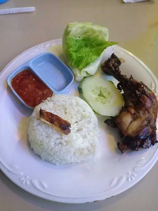 Ayam In Love 6