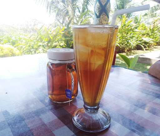 Lesehan Ikan Bakar Angin Semilir 1