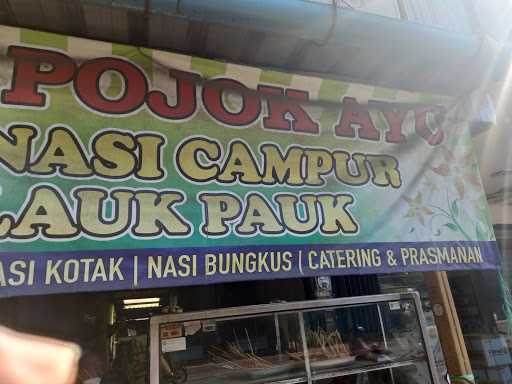 Warung Pojok Ayu 8