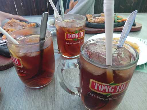 Tirtowening Resto 8