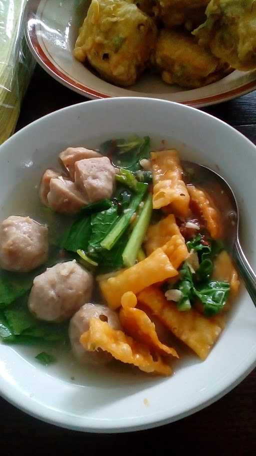 Bakso Pangsit Khas Solo Tirtamulya 3