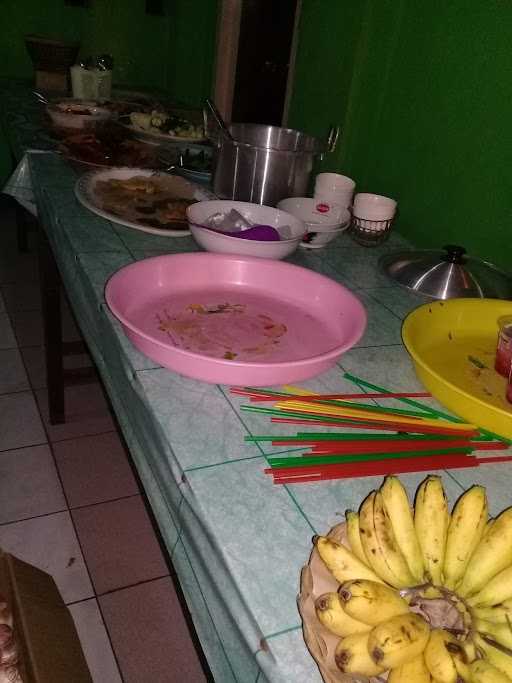 Rumah Makan Endah Wareg 8