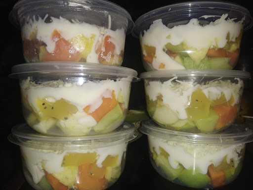 Salad Buah @Salad_Qita 4