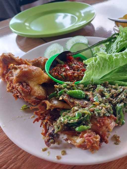 Warung Ayam Goreng Kebun 3