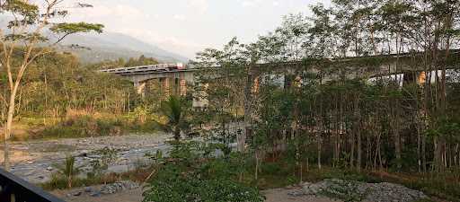 Warung Pojok Baru Mba Pupah 4