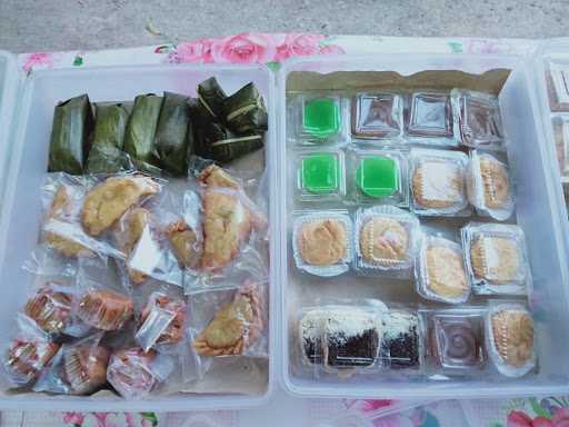 Lapak Kue Wanakerta 5