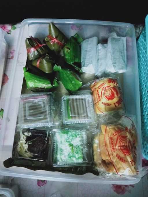 Lapak Kue Wanakerta 6