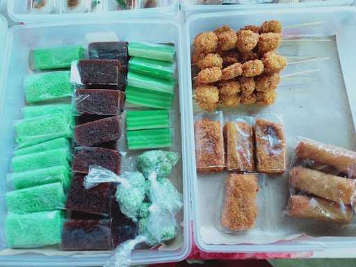 Lapak Kue Wanakerta 4