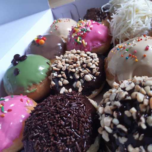 Manis Donuts 7