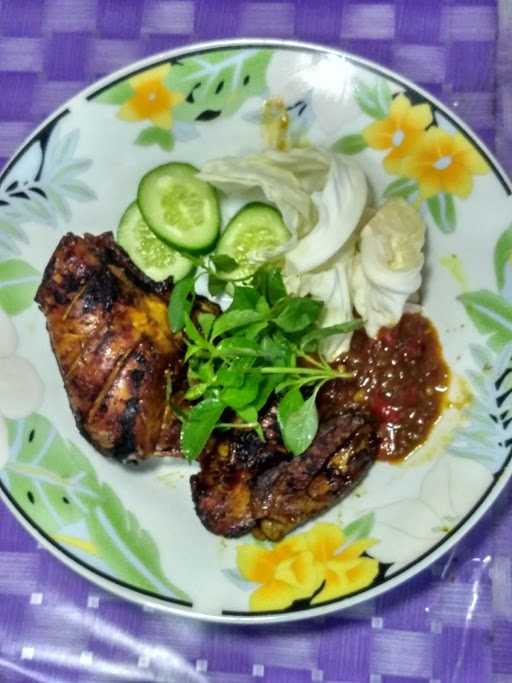 Ayam Penyet Galur 1