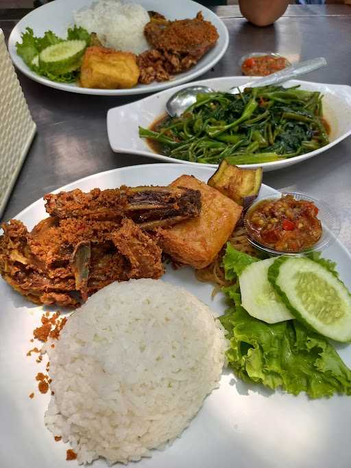 Rm.Ayam Penyet Surabaya 1