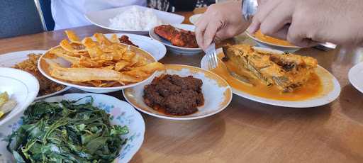 Rumah Makan Gulai Lauk Karang 5