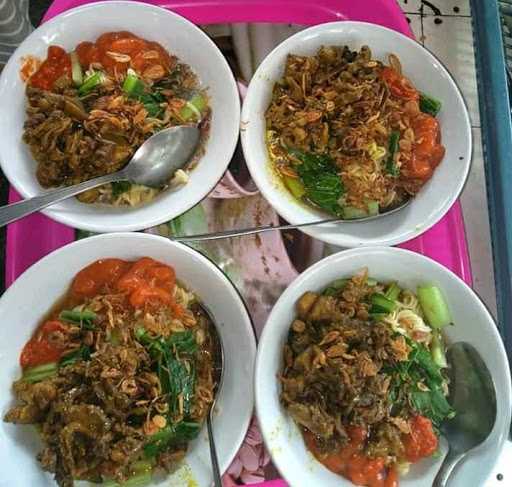 Warung Mie Ayam Mamah Ebi 3