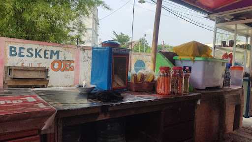 Warung Mujur 8