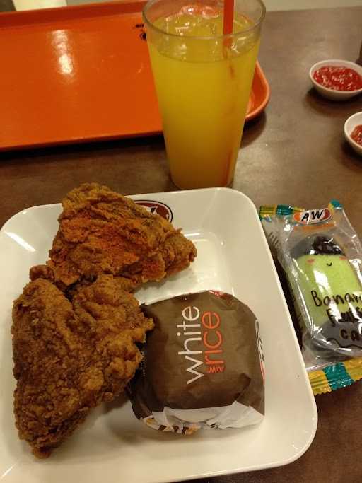 A&W Restoran - Giant Ujung Menteng 8