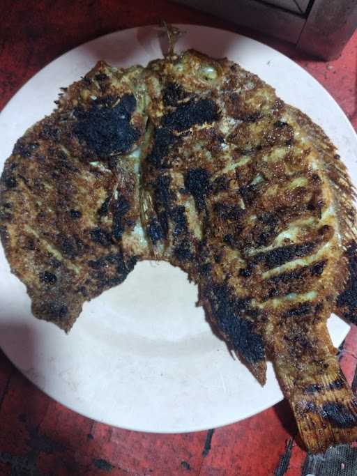 Ayam Dan Ikan Bakar 04 2