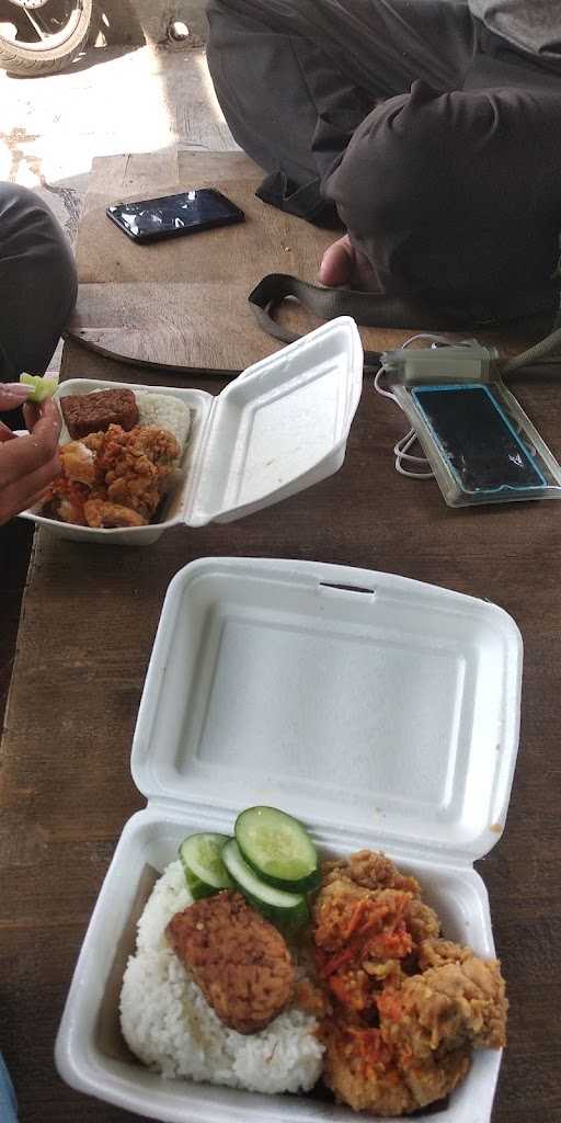 Ayam Penyet Kalasan 77 Nabila Zaqiyah 4