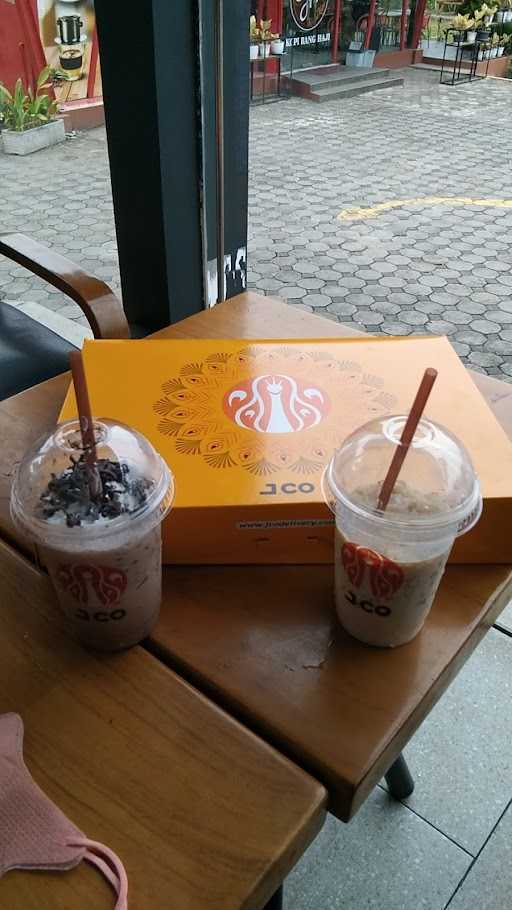 J.Co Donuts - Mall Grand Cakung 9