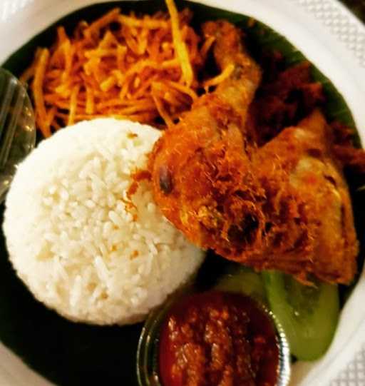 Kampong Nasi Lemak 3