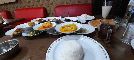 Restoran Sederhana Masakan Padang 8