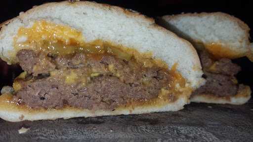 Riff Raff Burger 1