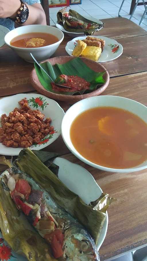 Sayur Asem Madasih Campaka 10