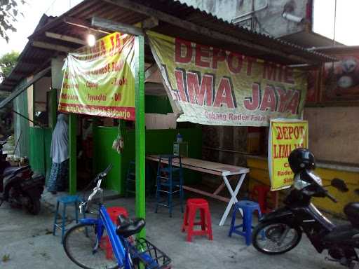 Depot Mie Lima Jaya 6