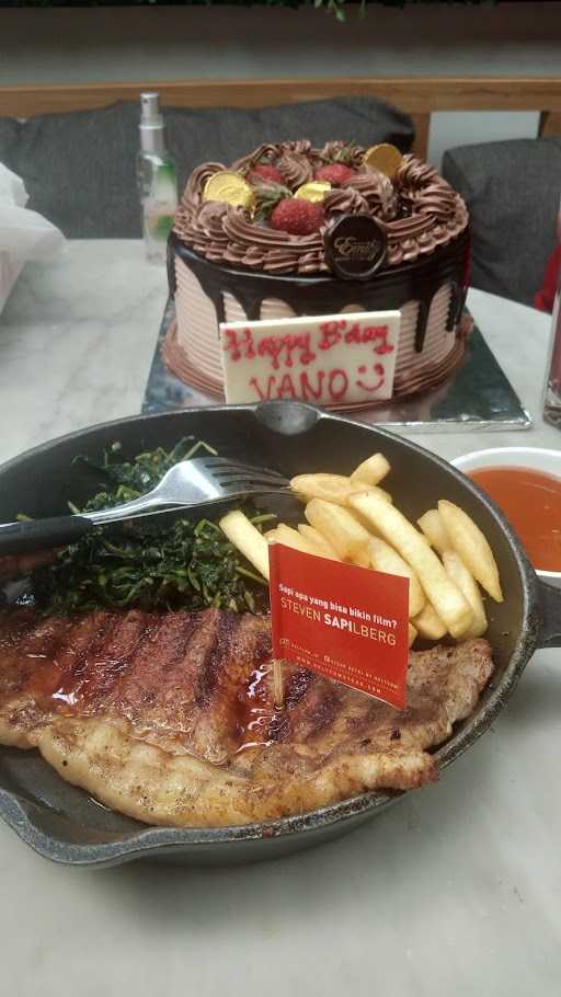 Steak Hotel By Holycow! Tkp Semarang 6