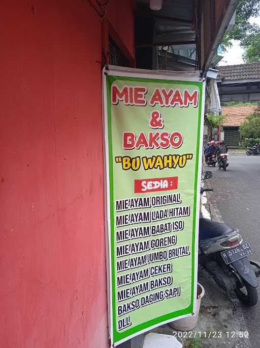 Mie Ayam Dan Bakso Bu Wahyu 3