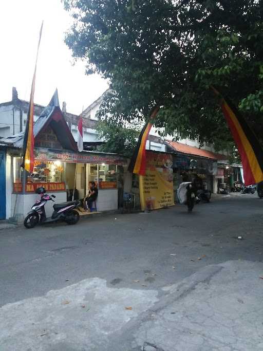 Rumah Makan Roda Minang 9