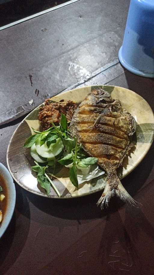 Warung Seafood Rizquna Semarang 10