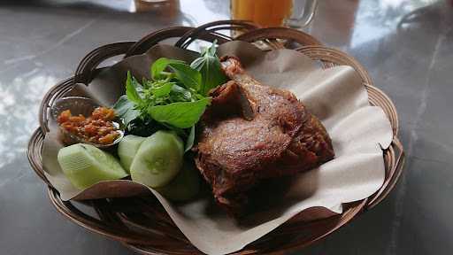 Bebek & Ayam Goreng Kartosuro 9