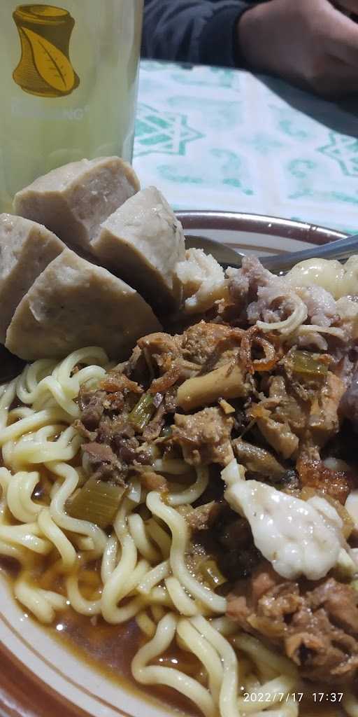 Mie Ayam Bakso Pak Katri 4