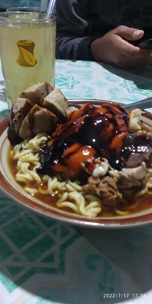 Mie Ayam Bakso Pak Katri 1