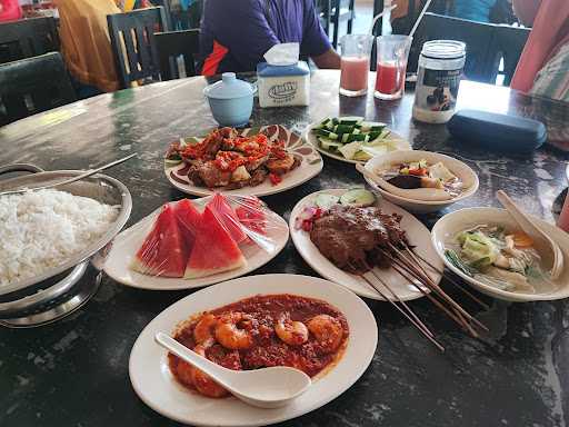 Rumah Makan Bonda Merapi 4