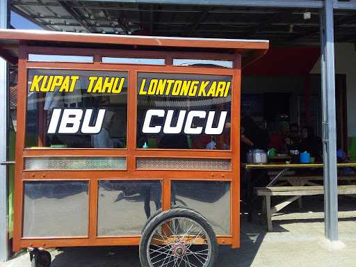 Kupat Tahu Ibu Cucu 6