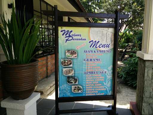 Mojang Pasundan Restoran 8