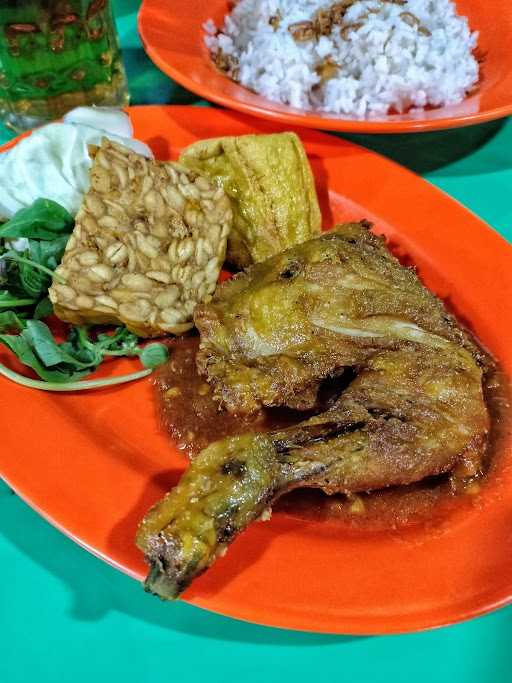 Nasi Uduk 76 Cikereteg 4