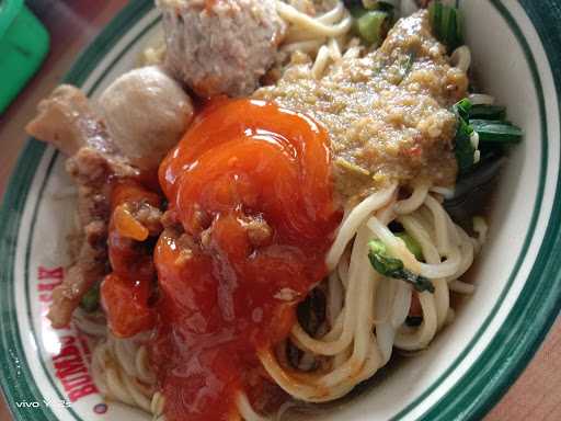 Restoran Bakso Darat Kang Awan 10