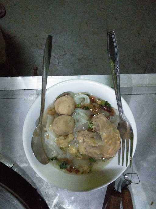 Restoran Bakso Darat Kang Awan 4