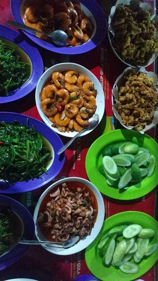 Rumah Makan Penginapan Bunga 3