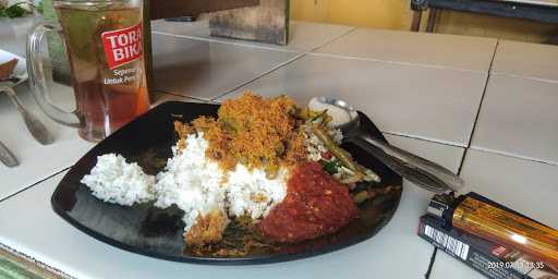 Warung Nasi Ibu Pupung 5