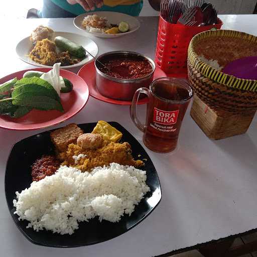 Warung Nasi Ibu Pupung 3