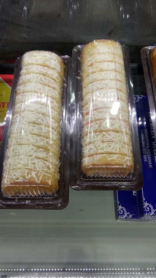 Toko Kue Wulan Sari Cake 4