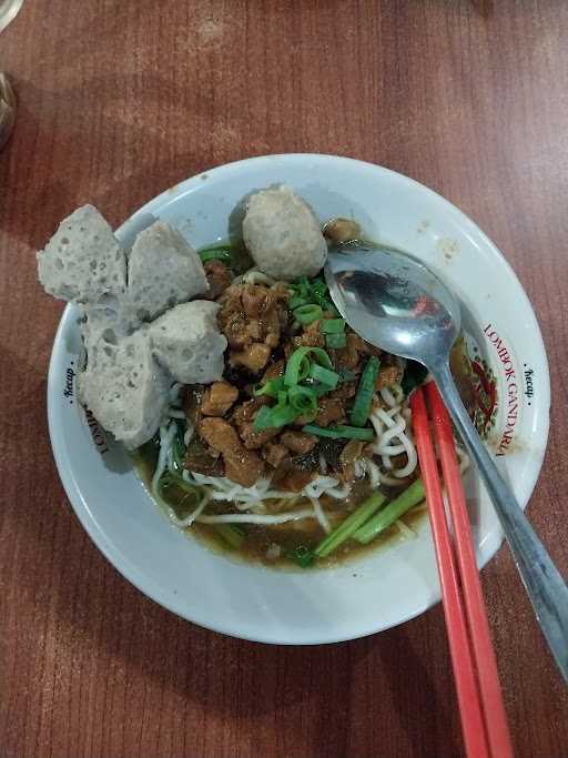 Mie Ayam Dan Bakso Pak Sigit Wonogiri. 3