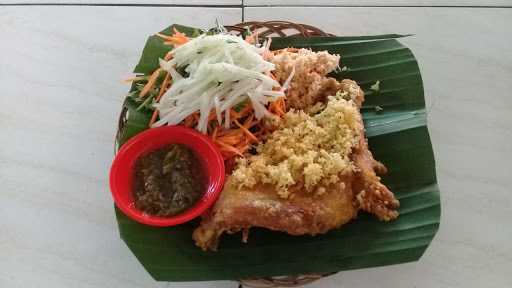 Soto Dan Ayam Goreng Mbok Bayan 10